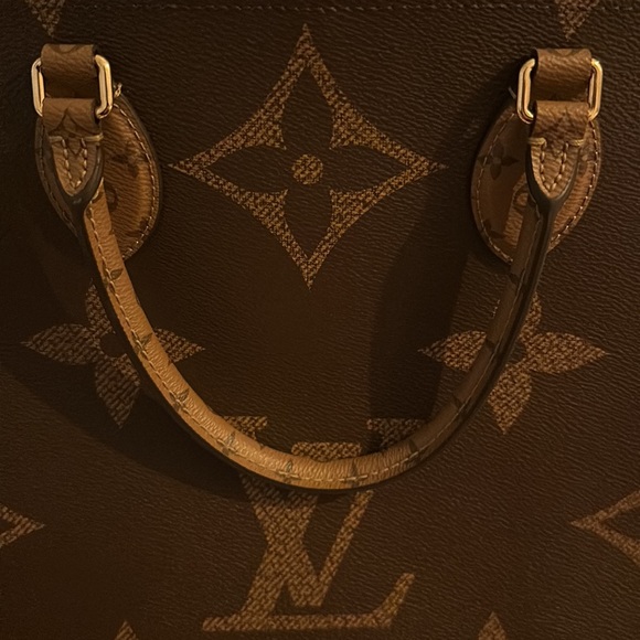 Authentic Louis Vuitton will ship with box and store bag - Picture 14 of 15